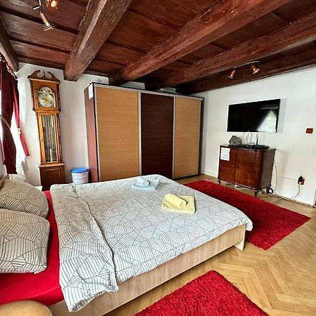 Casa Nicolae Teclu Lägenhet Braşov Exteriör bild