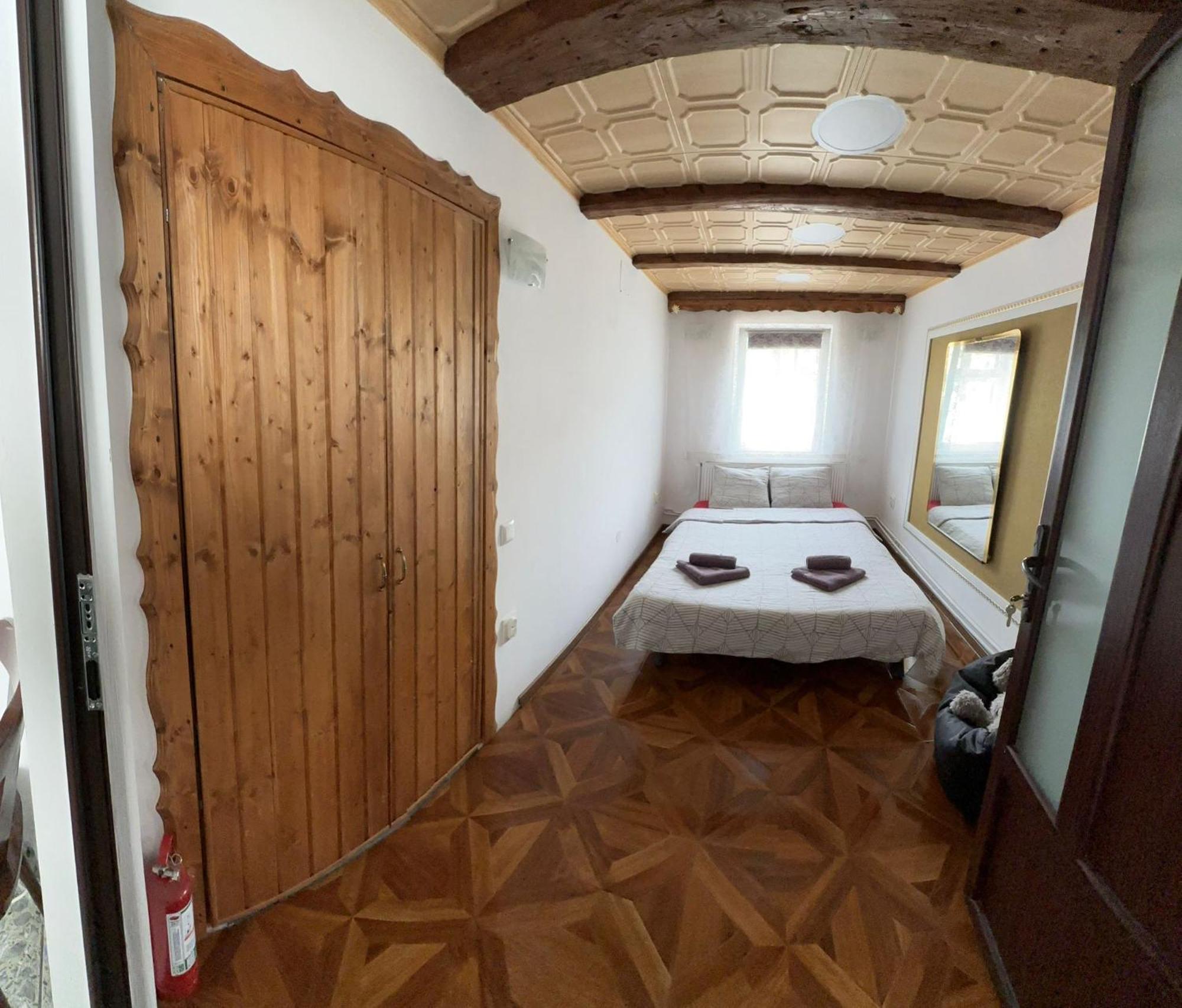 Casa Nicolae Teclu Lägenhet Braşov Exteriör bild